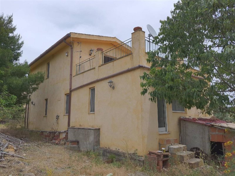 Einfamilienhaus in Caltanissetta
