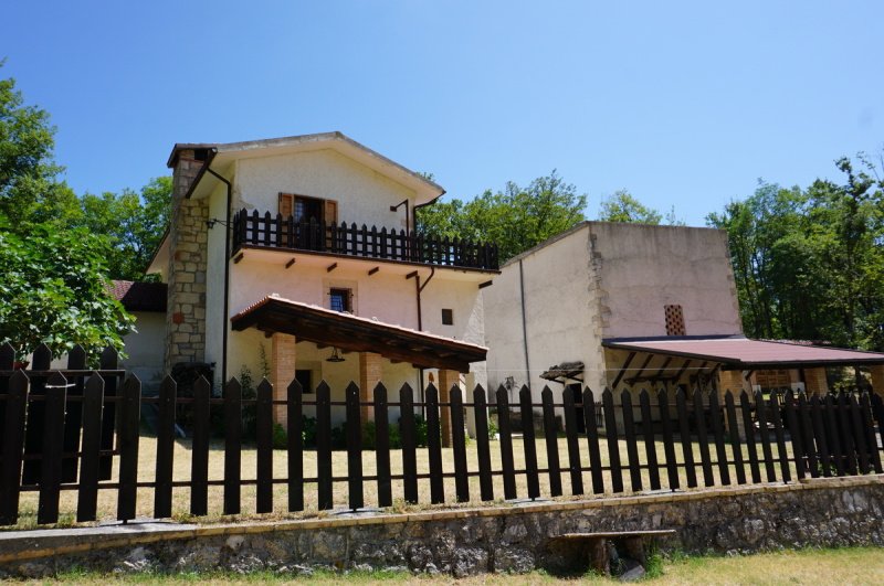 Klein huisje op het platteland in Fara San Martino