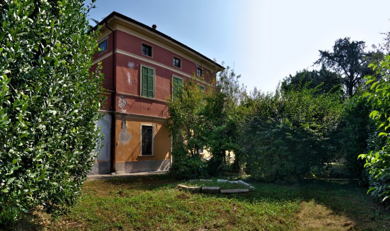 Klein huisje op het platteland in Cremona
