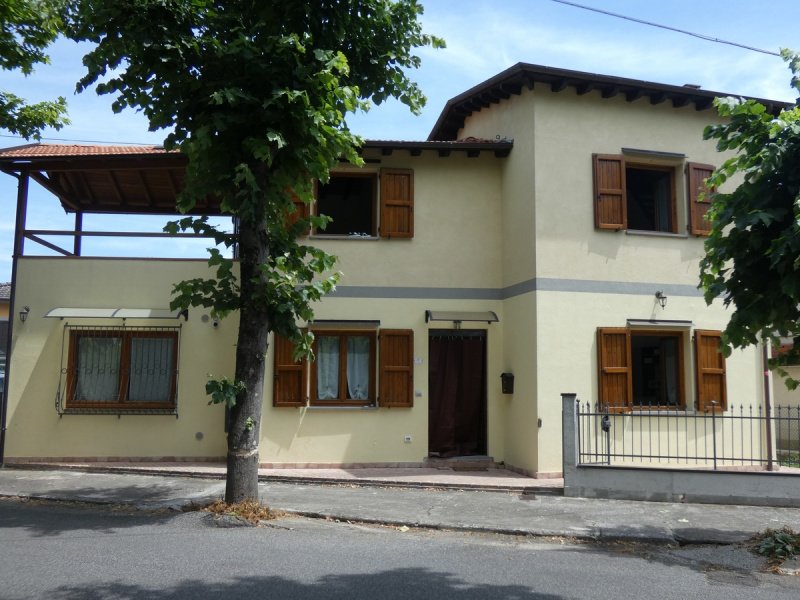 Maison individuelle à Licciana Nardi