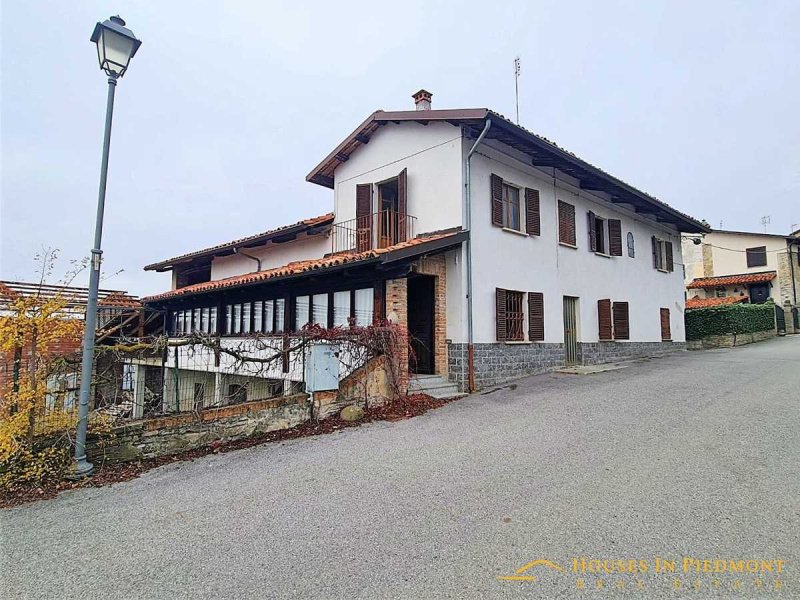 Casa independiente en Belvedere Langhe