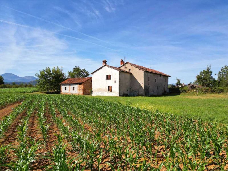 Huis op het platteland in Villanova Mondovì