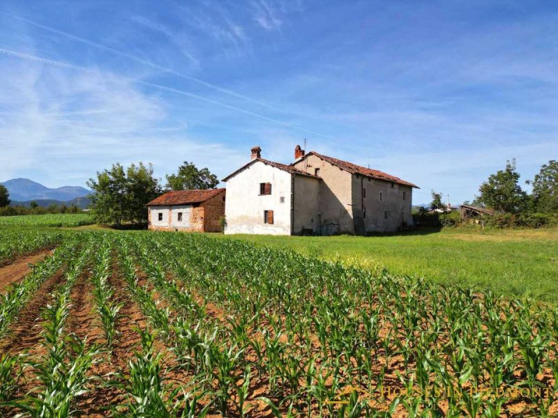 Maison de campagne à Villanova Mondovì