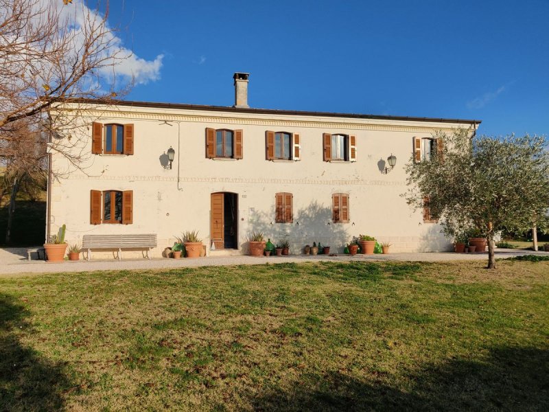 Huis op het platteland in Castelleone di Suasa