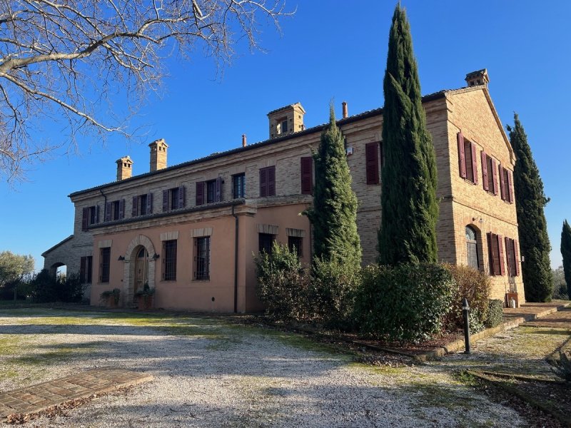 Villa à Monte San Vito