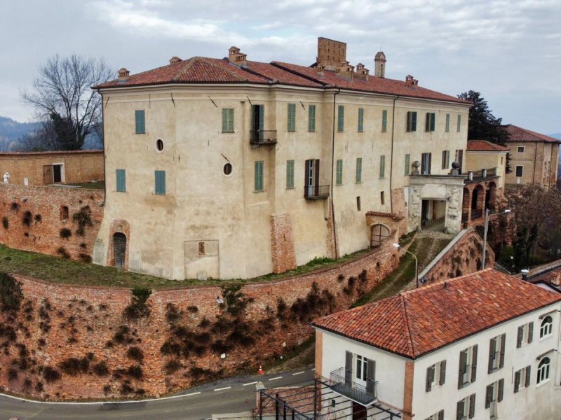 Castillo en Cuneo