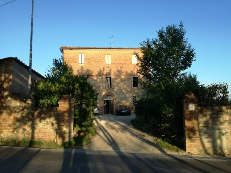 Casolare a Siena