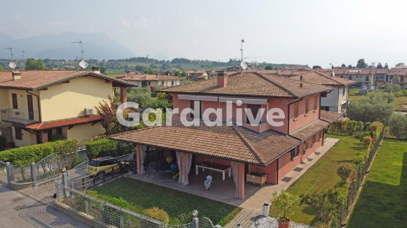 Villa in Puegnago sul Garda