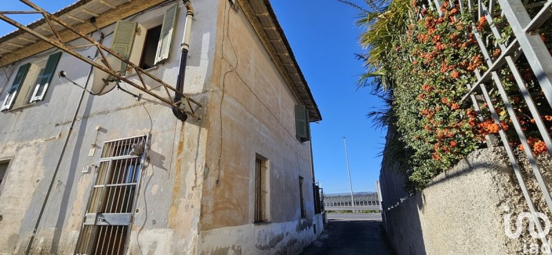 Terraced house in Albenga