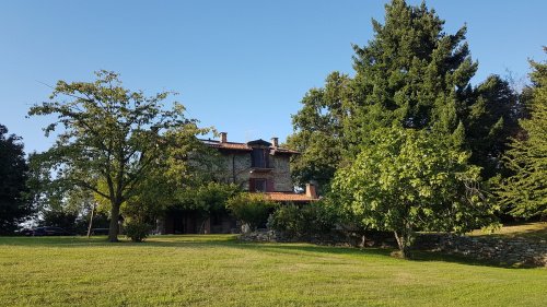 Country house in Salussola