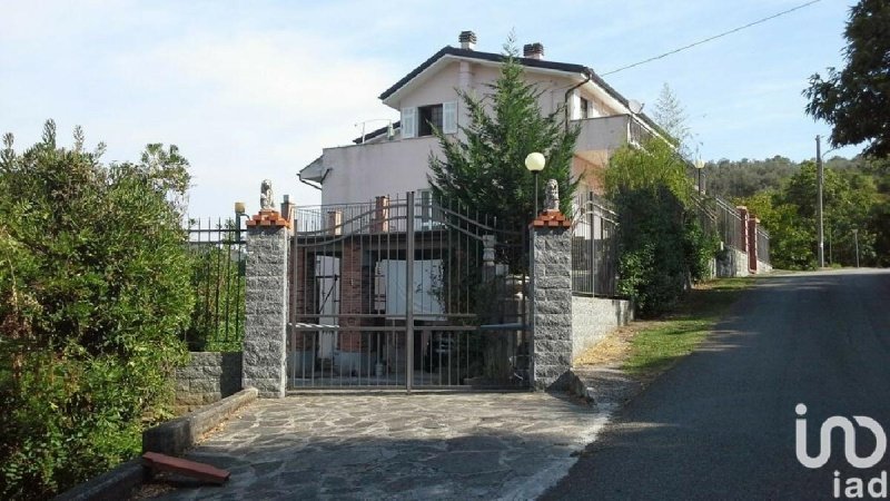 Huis in Borghetto di Vara