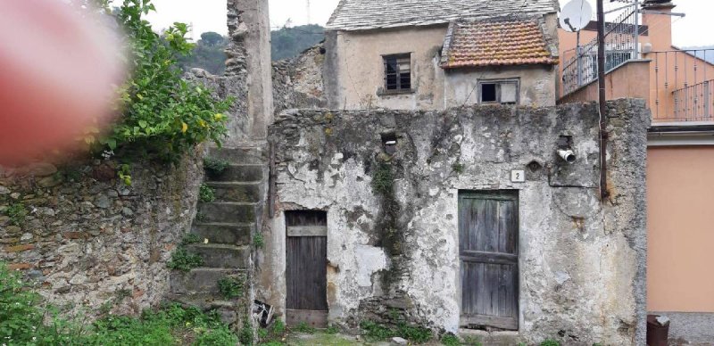Landhaus in Vado Ligure