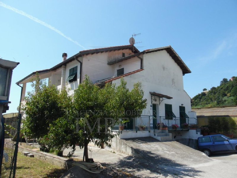 Maison jumelée à Camporosso