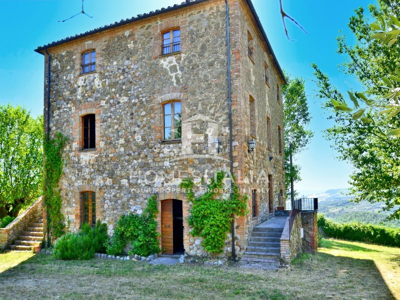 Country house in Allerona