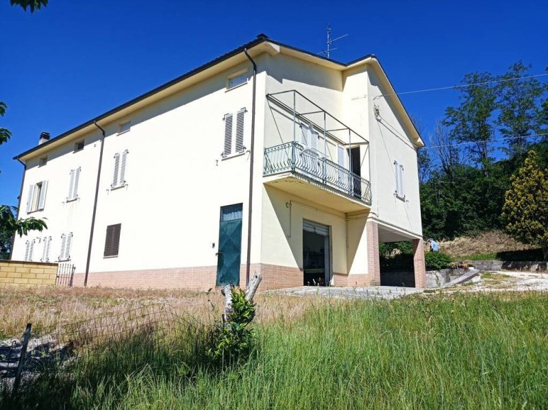 Doppelhaushälfte in San Severino Marche