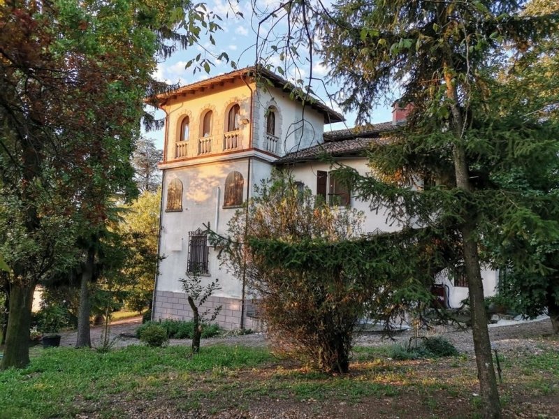 Villa in Ziano Piacentino