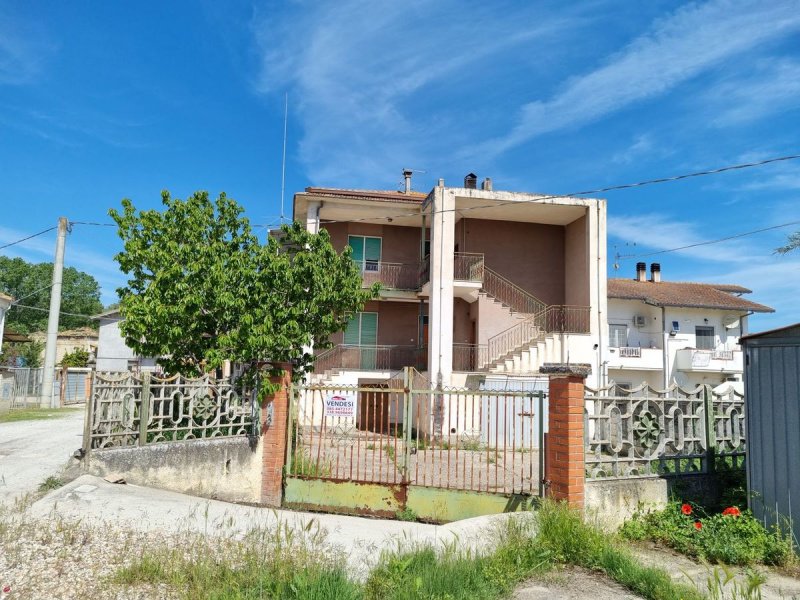 Detached house in Collecorvino