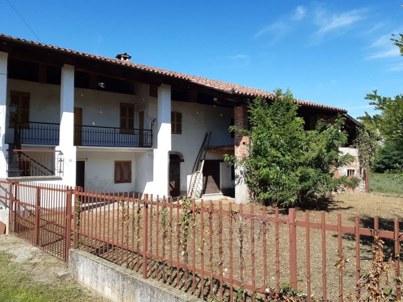 Huis op het platteland in Clavesana