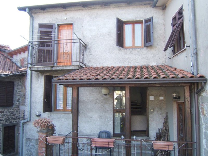 Half-vrijstaande woning in Casola in Lunigiana