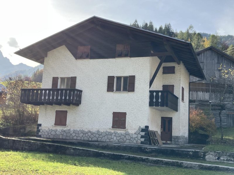 Einfamilienhaus in San Tomaso Agordino