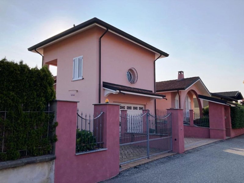 Villa in Villanova Monferrato