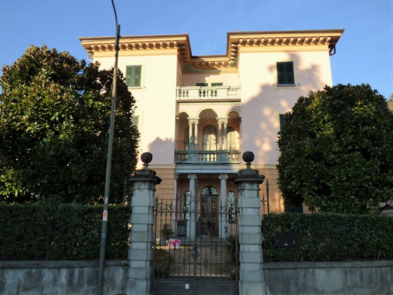 Apartamento histórico en Menaggio