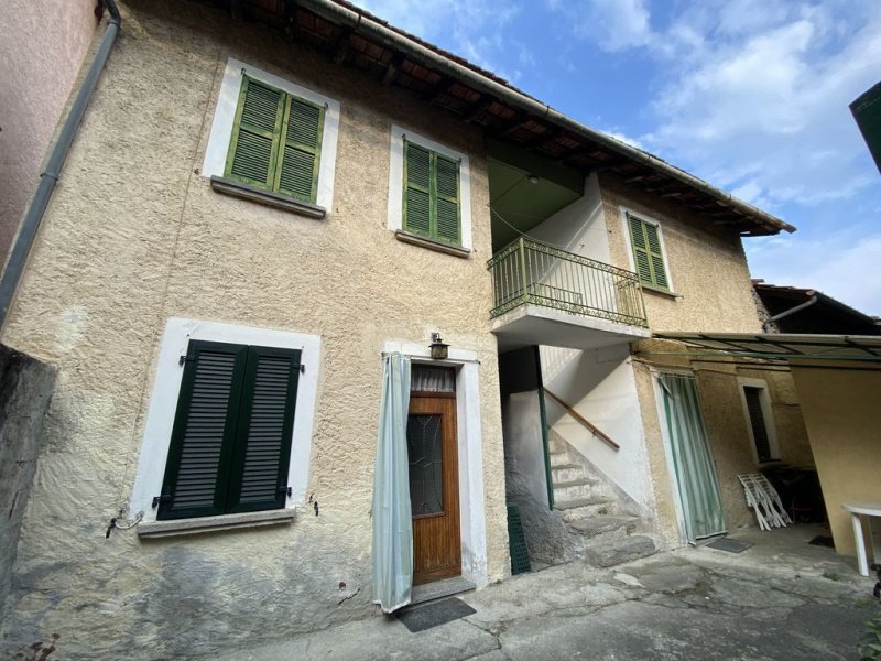 Дом в Пьянелло-дель-Ларио