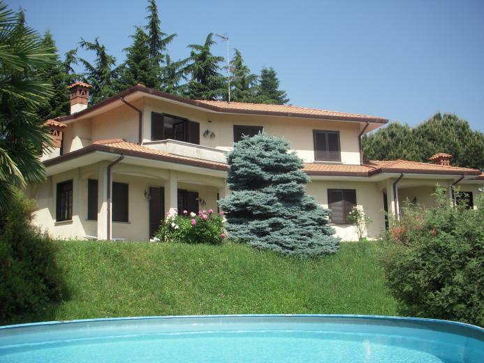 Villa à Sirtori
