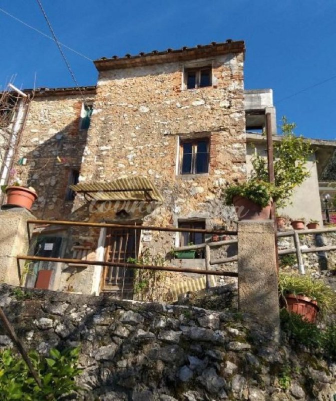 Top-to-bottom house in Camaiore