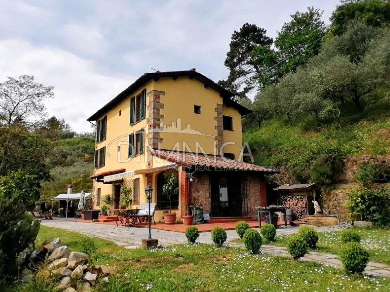 Country house in Pescia