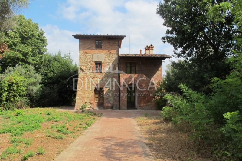 Country house in San Miniato