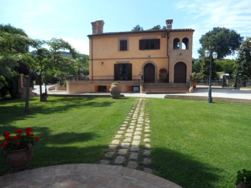 Villa in Potenza Picena