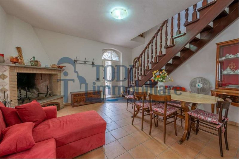 Semi-detached house in Todi