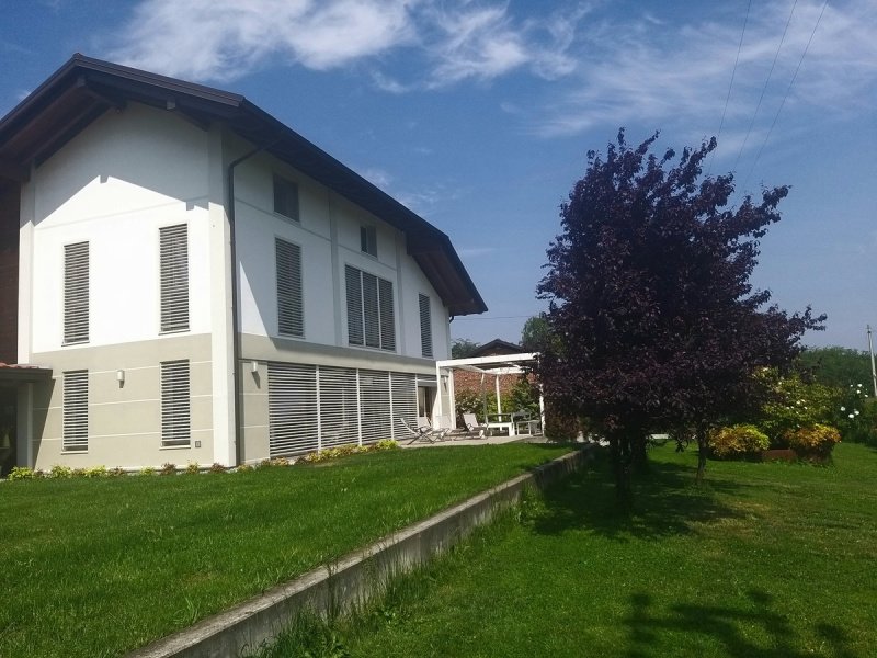 Huis op het platteland in Marano Ticino