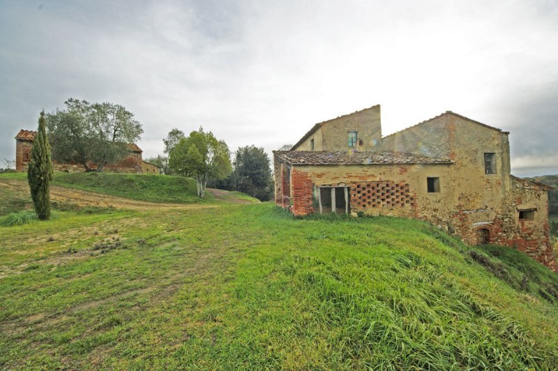 Klein huisje op het platteland in Peccioli