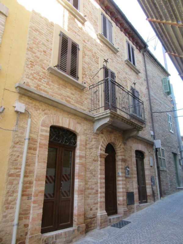 Casa en Castignano