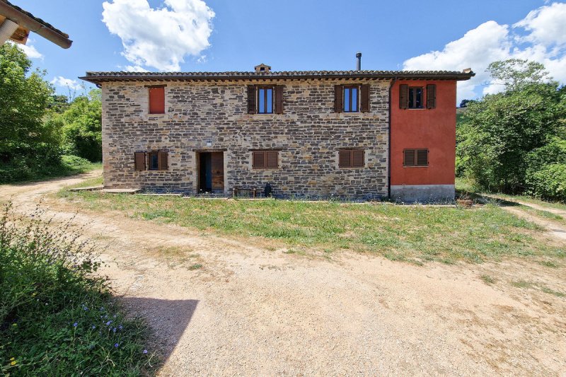 Farmhouse in San Severino Marche