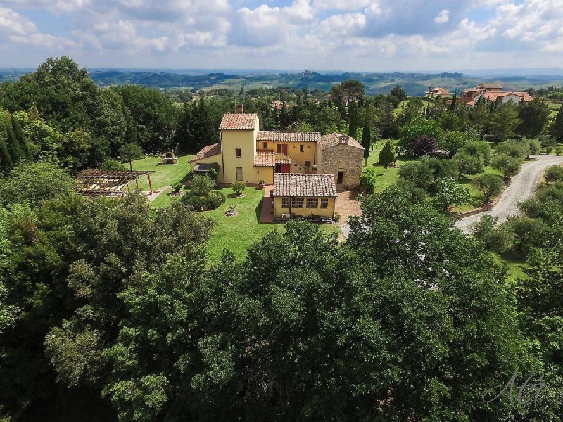 Hus i Casciana Terme Lari