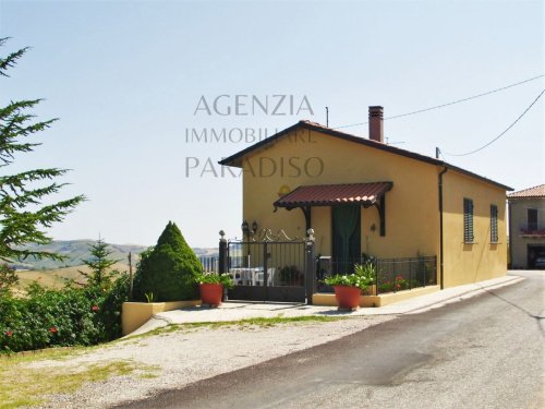 Huis op het platteland in Sassocorvaro Auditore