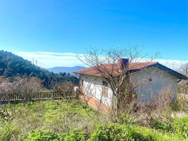 Villa à Sarzana