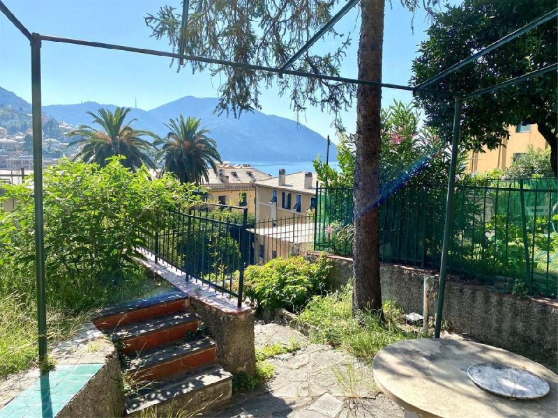 Wohnung in Recco