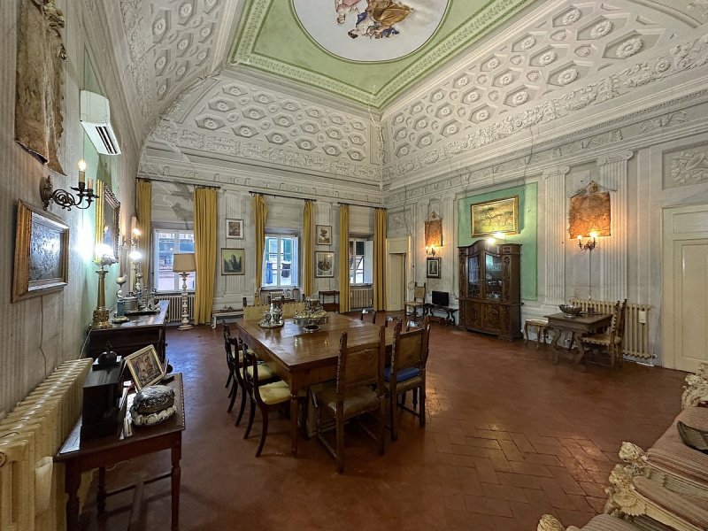 Historisk lägenhet i Rosignano Marittimo