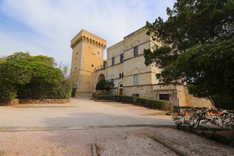 Apartamento histórico em Rosignano Marittimo