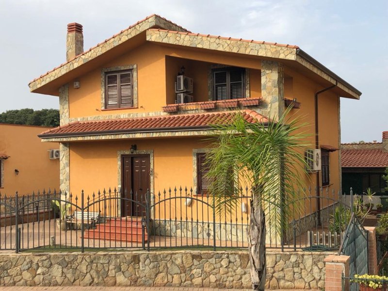 Villa in Palermo