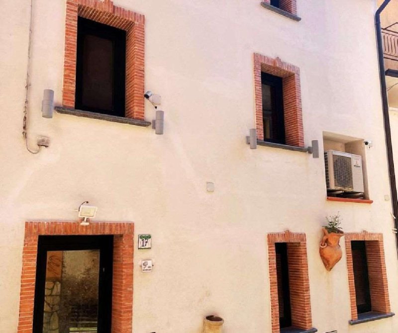 Detached house in Sant'Agata di Esaro