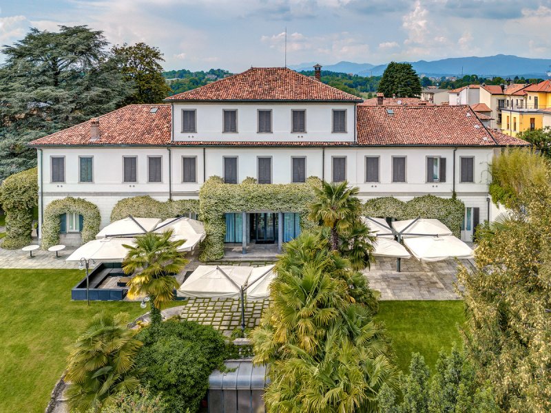 Villa in Figino Serenza