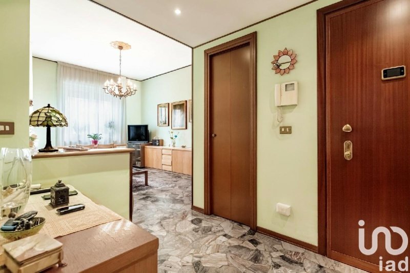 Apartment in Sesto San Giovanni