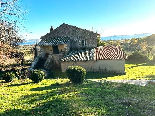 Country house in San Lorenzo Nuovo