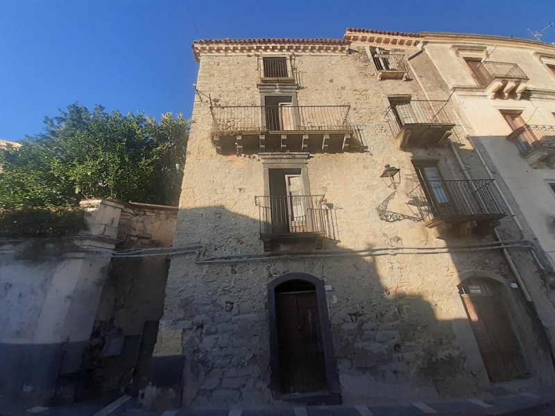 Vrijstaande woning in Castiglione di Sicilia