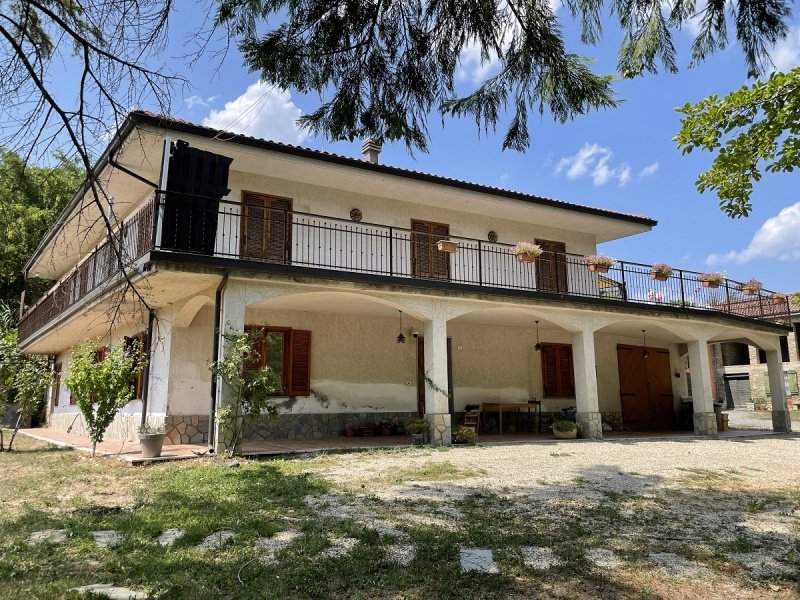 Detached house in Santo Stefano Belbo